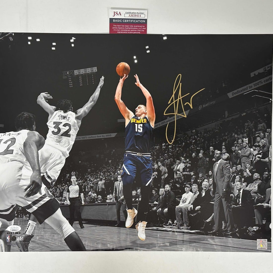Autographed Nikola Jokic 16x20 Photo Denver Nuggets JSA COA: Autographed Nikola Jokic 16x20 Photo Denver Nuggets JSA COA This original autographed 16x20 basketball photo features Nikola Jokic of the Denver Nuggets, showcasing his impressive talent in the NBA. T