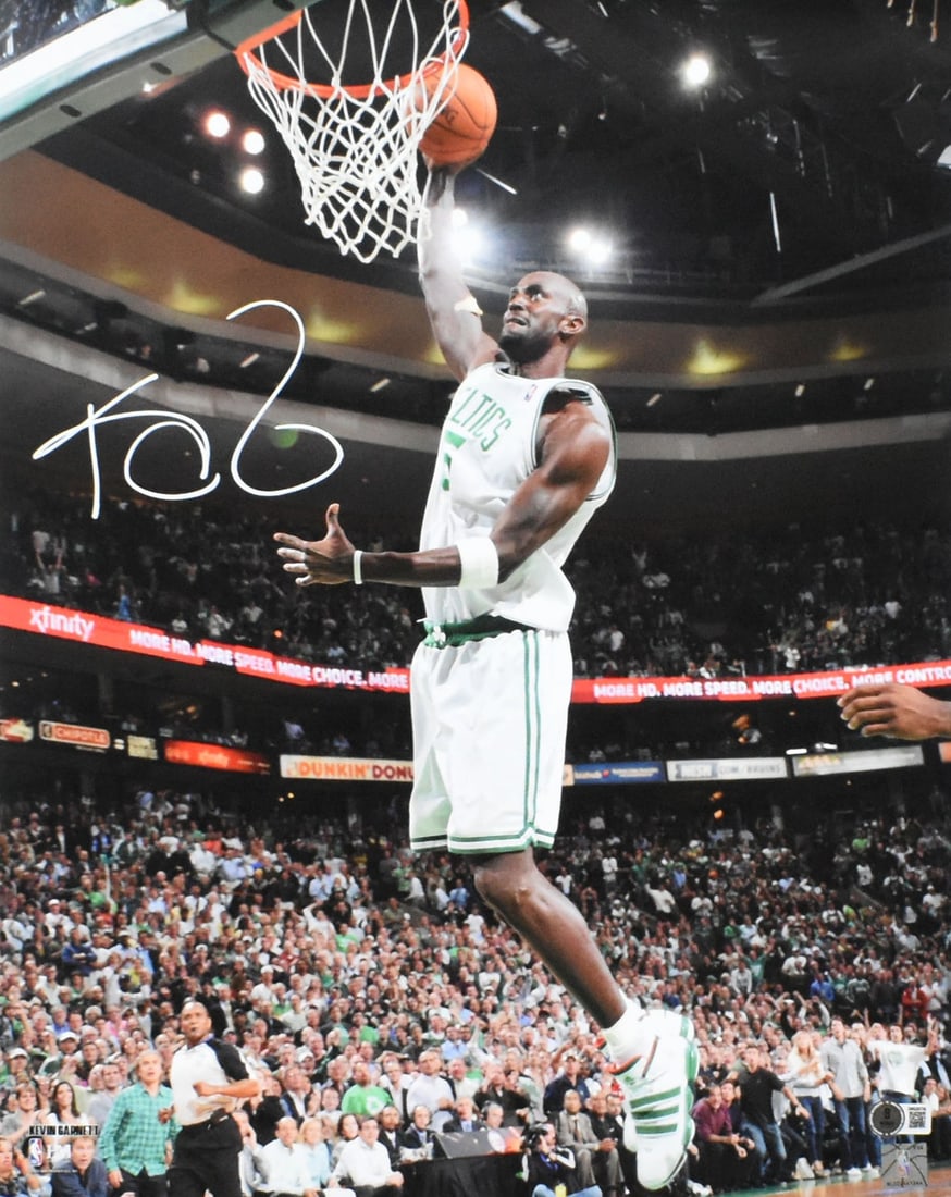 Kevin Garnett Signed 16x20 Boston Celtics Photo With Beckett Authentication: Kevin Garnett Signed 16x20 Boston Celtics Photo With Beckett Authentication This is an original 16x20 photo featuring Kevin Garnett performing a dunk in his Boston Celtics uniform. The photo is autogr