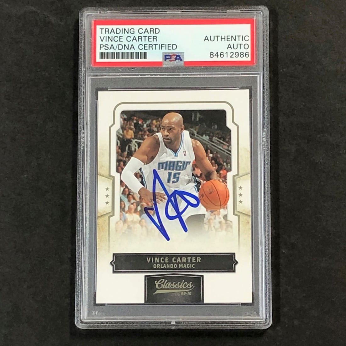 2009-10 Classics Basketball #77 Vince Carter Signed Card PSA/DNA Authenticated: 2009-10 Classics Basketball #77 Vince Carter Signed Card PSA/DNA Authenticated This is a 2009-10 Classics Basketball #77 card featuring an authentic signature from Vince Carter. The autograph has been