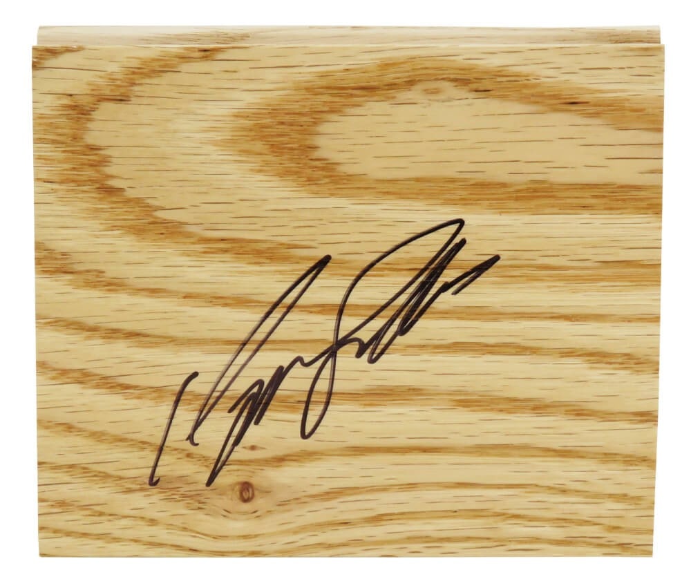 Dominique Wilkins Signed 5x6 Floor Piece Atlanta Hawks COA: Dominique Wilkins Signed 5x6 Floor Piece Atlanta Hawks COA Dominique Wilkins Signed 5x6 Floor Piece Atlanta Hawks COA This is a signed 5x6 floor piece from basketball legend Dominique Wilkins, an icon