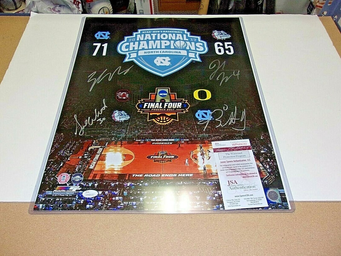 Signed 16x20 North Carolina 2017 NCAA Champions Photo JSA Authenticated (1 of 1)