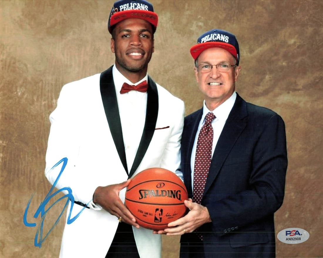 Buddy Hield Autographed 8x10 Photo PSA/DNA Oklahoma Sooners Pelicans: Buddy Hield Autographed 8x10 Photo PSA/DNA Oklahoma Sooners Pelicans This is an original 8x10 photograph signed by Buddy Hield, featuring him during his time with the Oklahoma Sooners. The autograph h