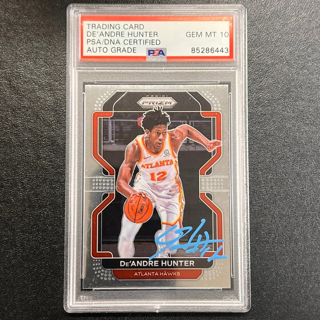 2021-22 Panini Prizm De'Andre Hunter Signed AUTO 10 PSA/DNA Card: 2021-22 Panini Prizm De'Andre Hunter Signed AUTO 10 PSA/DNA Card This 2021-22 Panini Prizm #73 card features the signature of De'Andre Hunter, a prominent player for the Atlanta Hawks. The card is gra