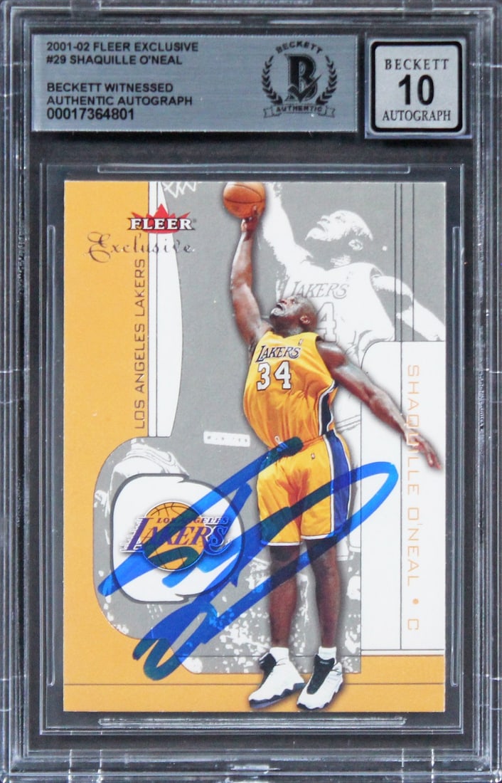 Shaquille O'Neal Signed 2001 Fleer Exclusive #29 Card Gem Mint 10 Beckett: Shaquille O'Neal Signed 2001 Fleer Exclusive #29 Card Gem Mint 10 Beckett This 2001 Fleer Exclusive #29 card features the legendary Shaquille O'Neal, personally signed by the basketball icon himself. 