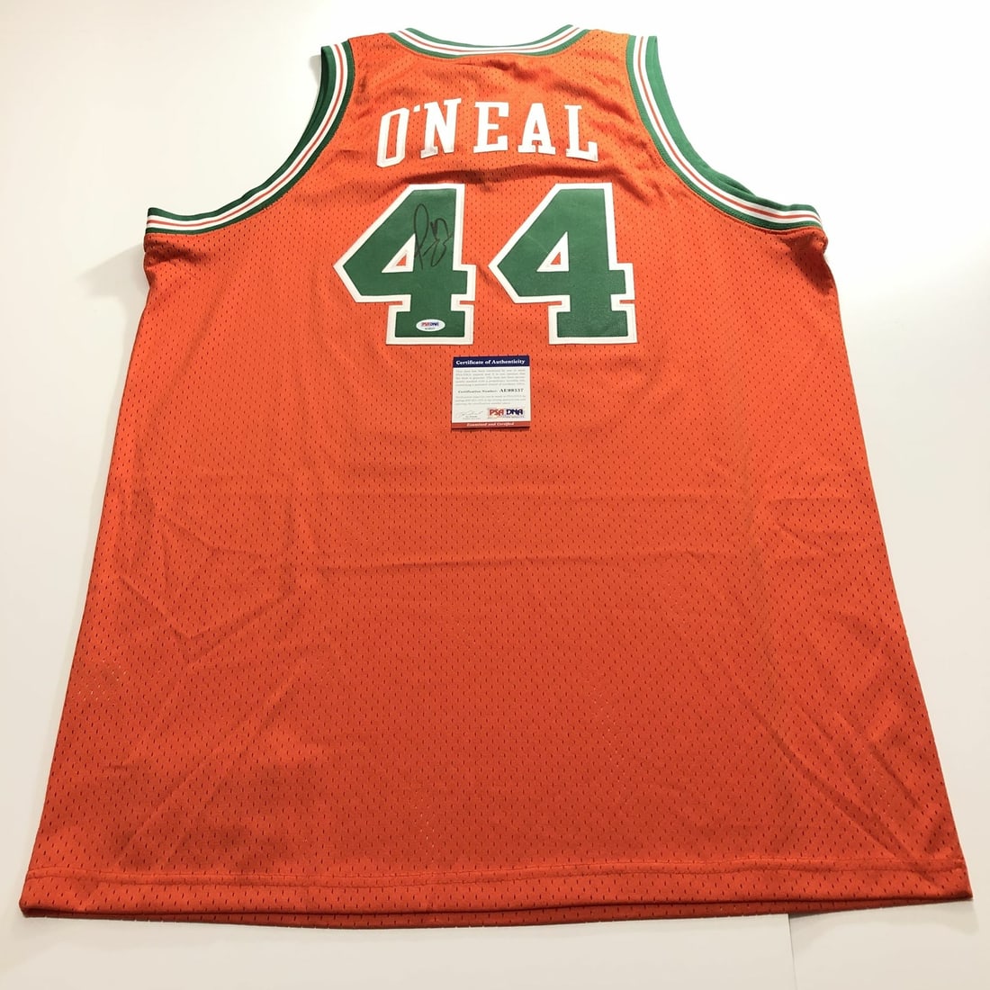 Jermaine O'Neal PSA DNA autographed Indiana Pacers jersey: Jermaine O'Neal PSA DNA autographed Indiana Pacers jersey This is a stitched Indiana Pacers jersey autographed by Jermaine O'Neal. The autograph has been authenticated by PSA/DNA, ensuring its authent