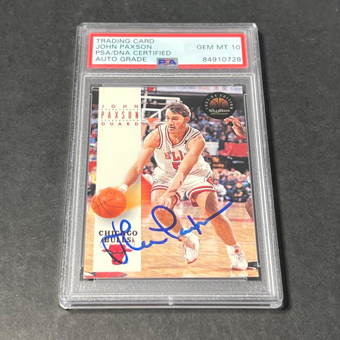 1993-94 Skybox Premium #46 John Paxson Signed Card PSA 10 (1 of 2)
