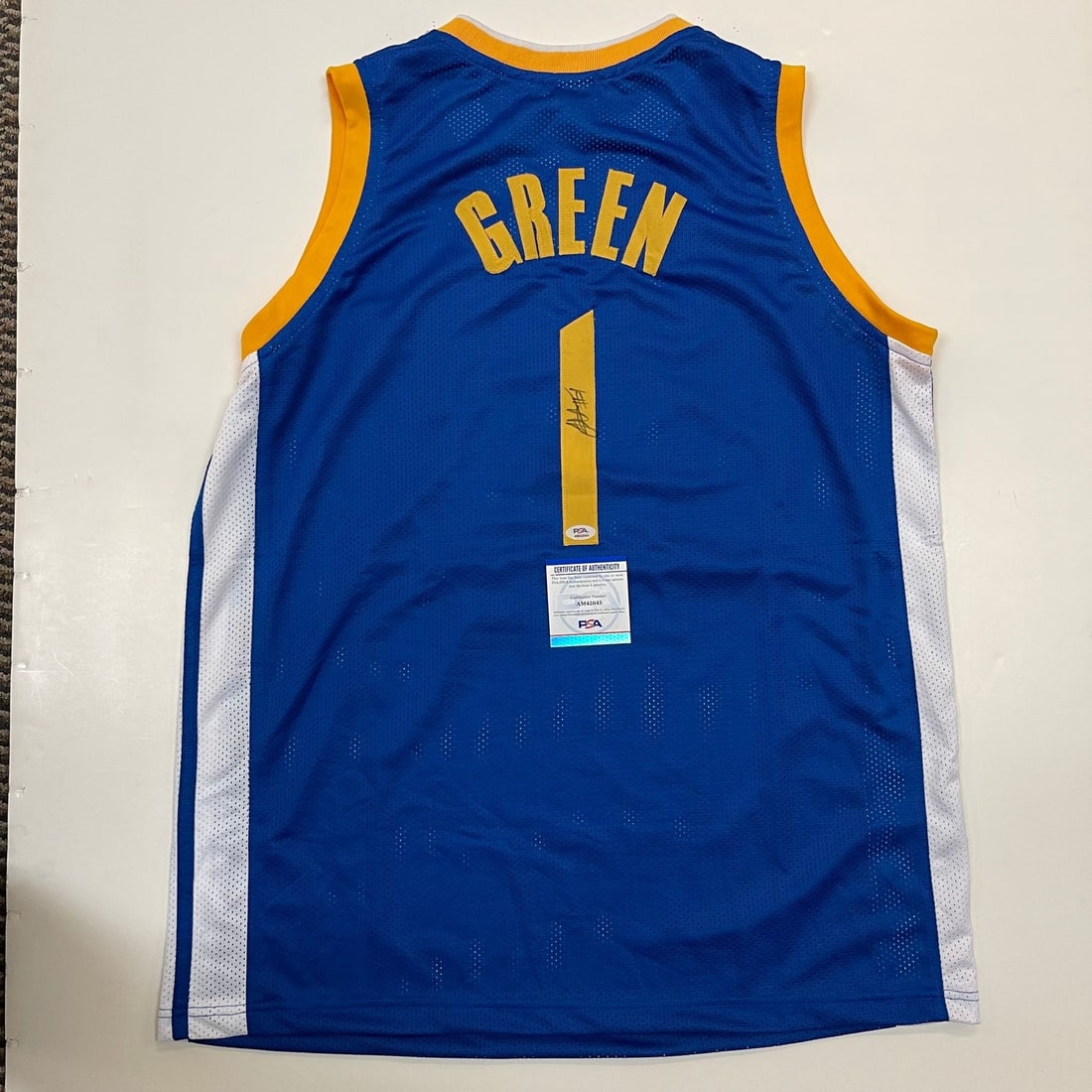 Autographed JaMychal Green Golden State Warriors Jersey With PSA/DNA Authentication: Autographed JaMychal Green Golden State Warriors Jersey With PSA/DNA Authentication This is a stitched Golden State Warriors jersey autographed by JaMychal Green. The autograph has been authenticated 