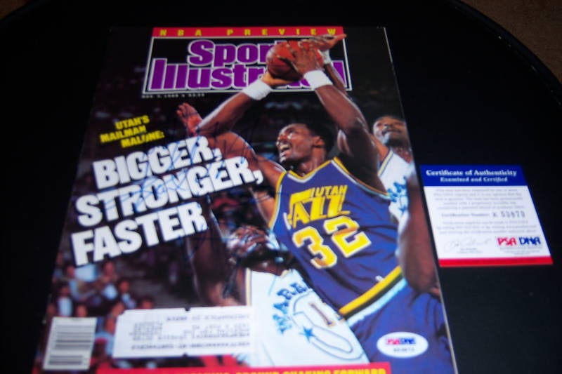 PSA DNA Autographed Sports Illustrated Magazine Featuring Karl Malone Utah Jazz: PSA DNA Autographed Sports Illustrated Magazine Featuring Karl Malone Utah Jazz This is an original Sports Illustrated magazine featuring Karl Malone of the Utah Jazz. The magazine has been signed by 