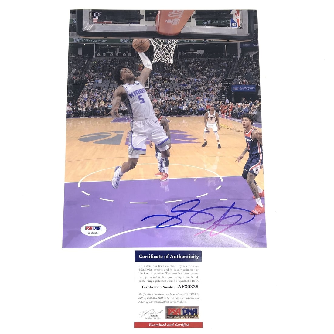 De'Aaron Fox Autographed 8x10 Photo PSA/DNA Sacramento Kings: De'Aaron Fox Autographed 8x10 Photo PSA/DNA Sacramento Kings This is a professionally printed 8x10 photograph featuring De'Aaron Fox of the Sacramento Kings, personally signed by the player himself. T