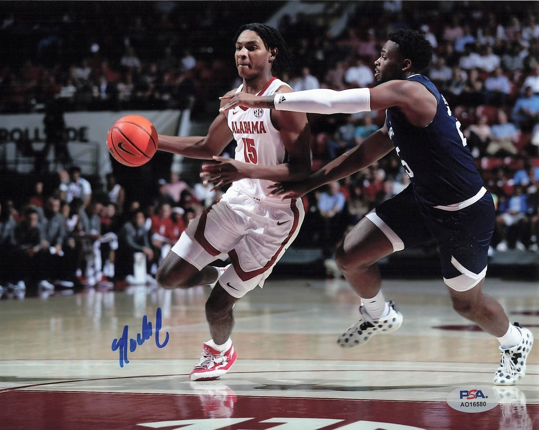 Noah Clowney Autographed 8x10 Photo PSA/DNA Alabama Crimson Tide: Noah Clowney Autographed 8x10 Photo PSA/DNA Alabama Crimson Tide This is an original, professionally printed 8x10 photograph featuring Noah Clowney, who is recognized for his time with the University 