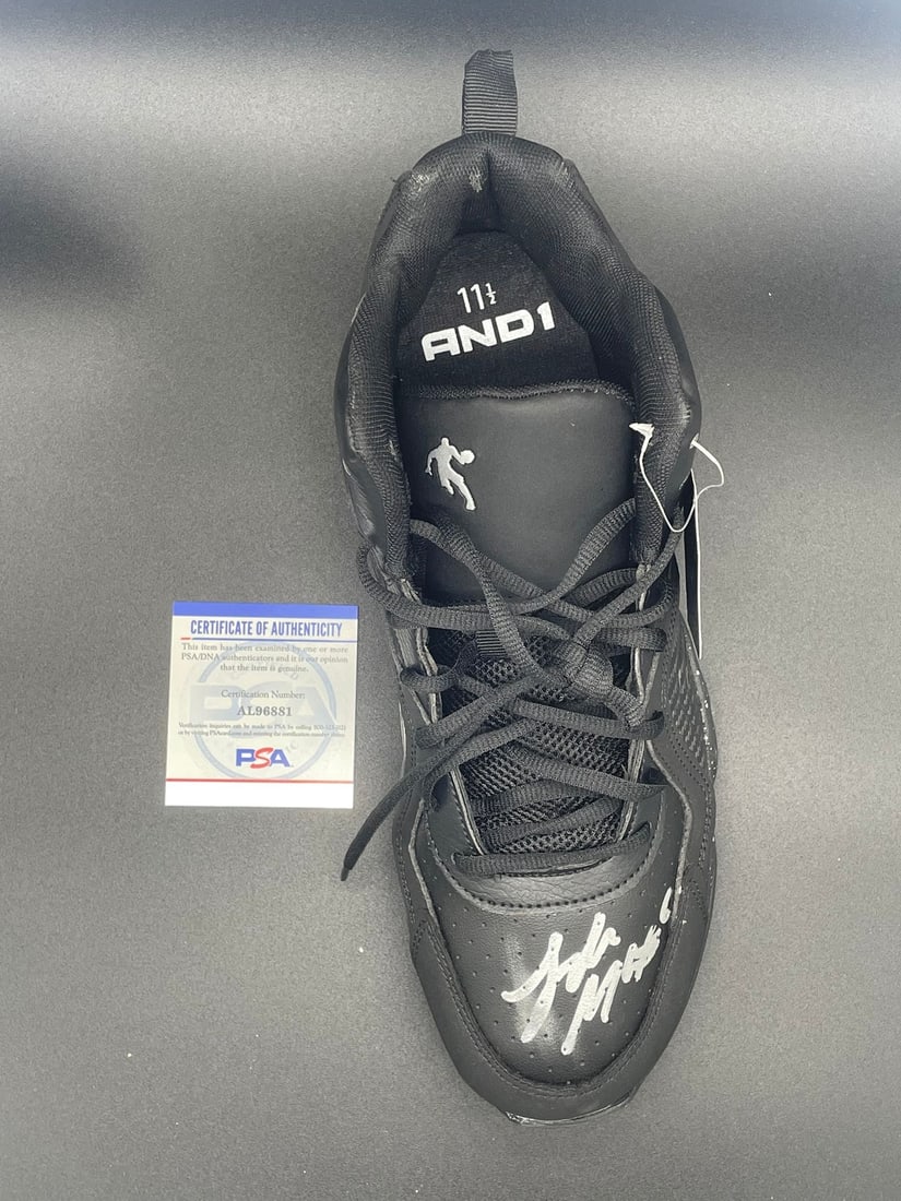 Jalen McDaniels Autographed Basketball Shoe PSA/DNA Certified: Jalen McDaniels Autographed Basketball Shoe PSA/DNA Certified This is an original basketball shoe autographed by Jalen McDaniels, a rising star in the NBA. The signature has been authenticated by PSA/