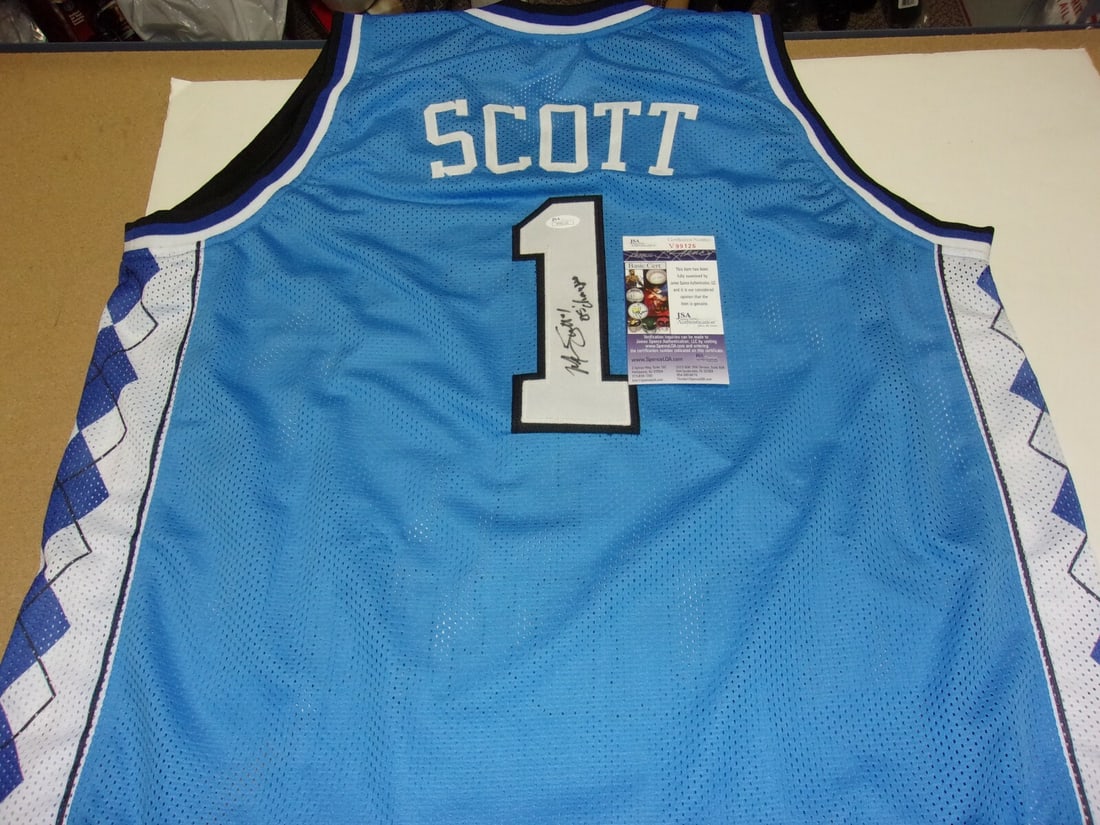 Melvin Scott Signed North Carolina Tarheels 2005 NCAA Champions Jersey JSA COA: Melvin Scott Signed North Carolina Tarheels 2005 NCAA Champions Jersey JSA COA This authentic North Carolina Tarheels jersey commemorates the 2005 NCAA Champions and is personally signed by Melvin Sco