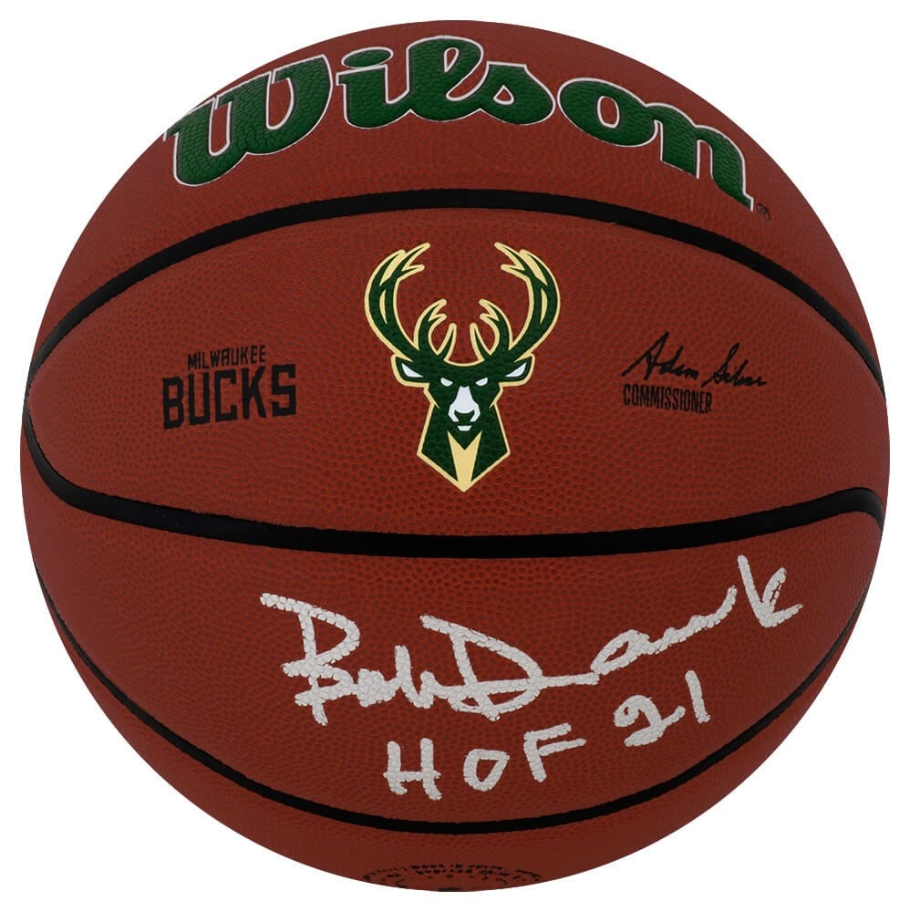 Bob Dandridge Signed Milwaukee Bucks Basketball HOF'21 with COA: Bob Dandridge Signed Milwaukee Bucks Basketball HOF'21 with COA This is a signed Wilson Alliance NBA basketball featuring the Milwaukee Bucks logo, autographed by Bob Dandridge, who is a Hall of Fame 