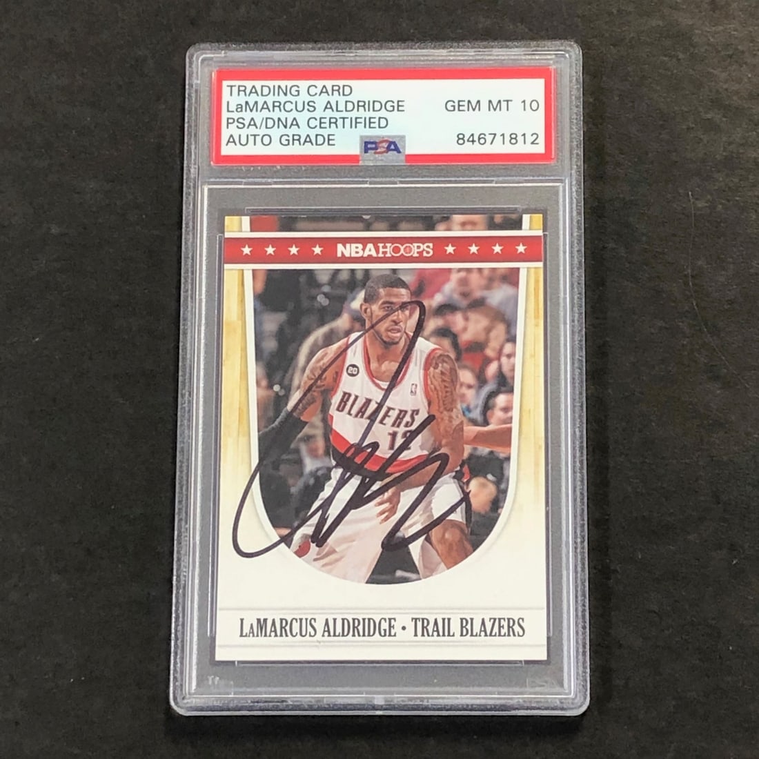 2012 NBA Hoops #198 LaMarcus Aldridge Signed Card PSA Authenticated (1 of 2)