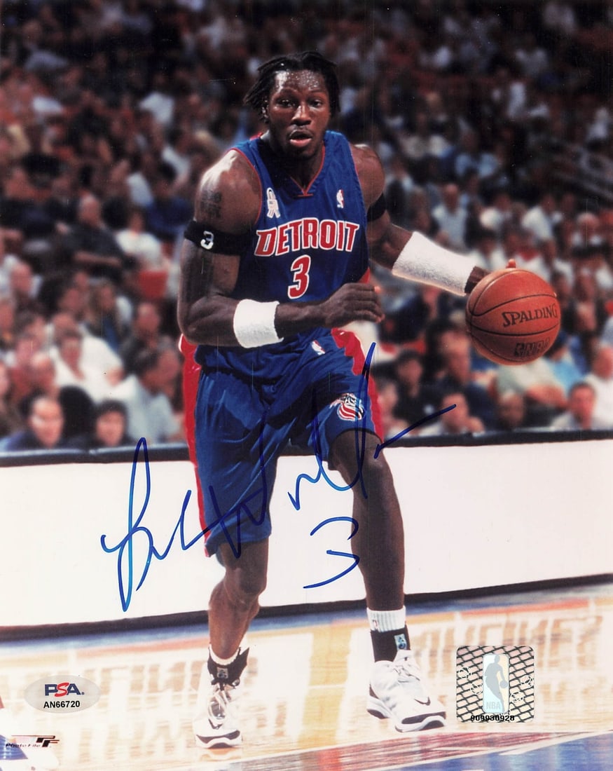 Ben Wallace Autographed 8x10 Photo PSA/DNA Detroit Pistons Basketball: Ben Wallace Autographed 8x10 Photo PSA/DNA Detroit Pistons Basketball This professionally printed 8x10 photograph features the signature of Ben Wallace, a prominent player for the Detroit Pistons. The