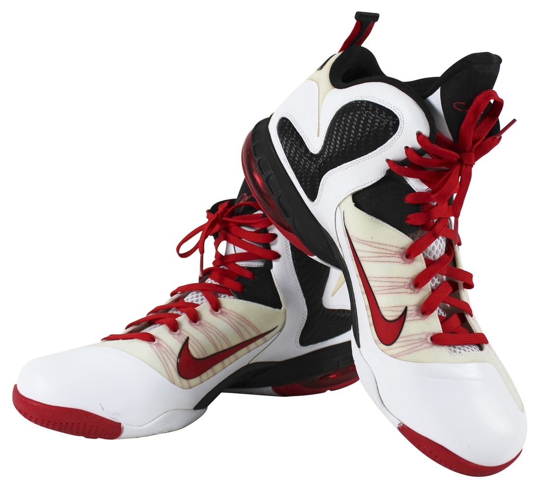 LeBron James Game Worn Nike LeBron IX Size 16 Shoes Miami Heat RGU LOA (1 of 11)