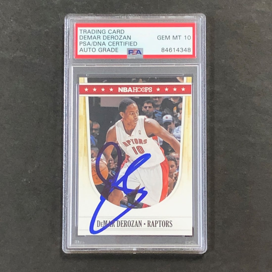 2011-12 NBA Hoops #228 DeMar DeRozan Signed Card PSA Authenticated Raptors: 2011-12 NBA Hoops #228 DeMar DeRozan Signed Card PSA Authenticated Raptors This is a 2011-12 NBA Hoops #228 card featuring a signature from DeMar DeRozan, a prominent player for the Toronto Raptors. T