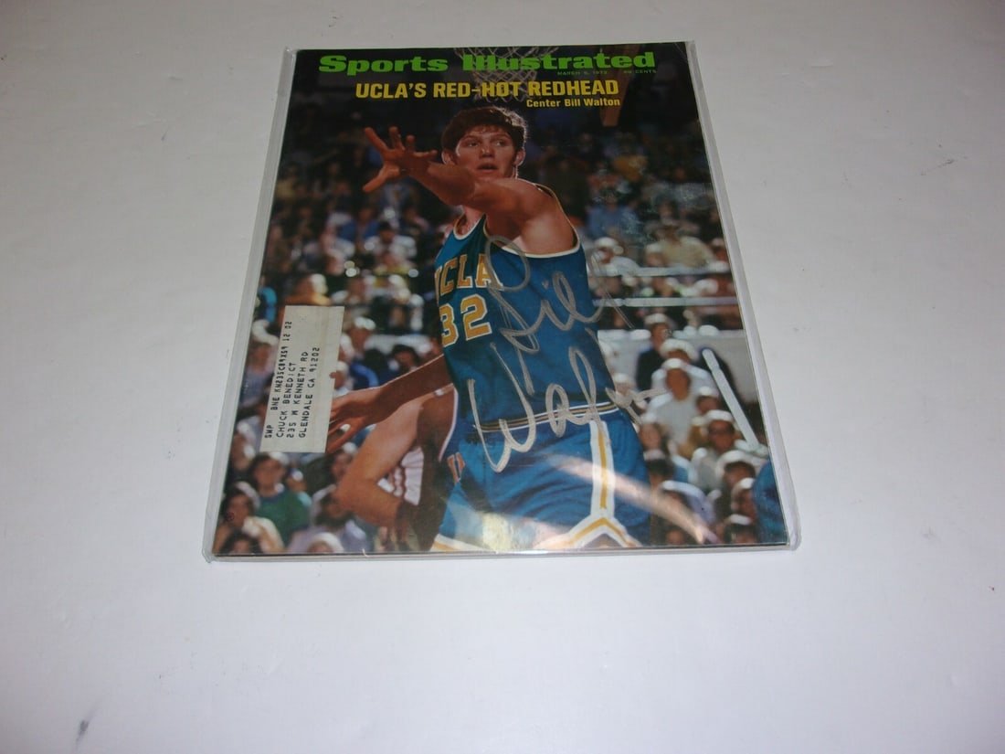 Signed Sports Illustrated Magazine Bill Walton UCLA Bruins With COA: Signed Sports Illustrated Magazine Bill Walton UCLA Bruins With COA This is a pre-owned Sports Illustrated magazine featuring Bill Walton, the renowned basketball player from the UCLA Bruins. The maga