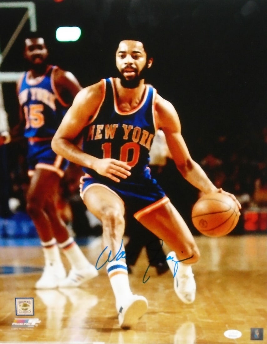 Walt Frazier autographed 16x20 Knicks photo JSA certified: Walt Frazier autographed 16x20 Knicks photo JSA certified This 16x20 photo features Walt Frazier of the New York Knicks and includes his authentic signature. The autograph is certified by James Spence