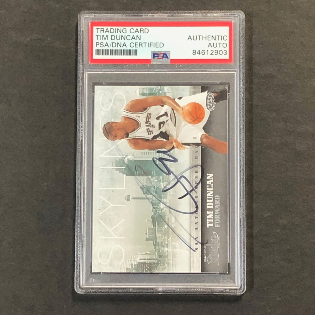 Tim Duncan Signed 2009 Panini Studio Skylines #27 Card PSA Authenticated: Tim Duncan Signed 2009 Panini Studio Skylines #27 Card PSA Authenticated This is a 2009 Panini Studio Skylines #27 card featuring the signature of NBA legend Tim Duncan, who is renowned for his remark