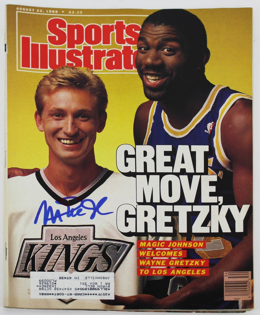 Magic Johnson Autographed 1988 Sports Illustrated Magazine Beckett Authenticated (1 of 8)