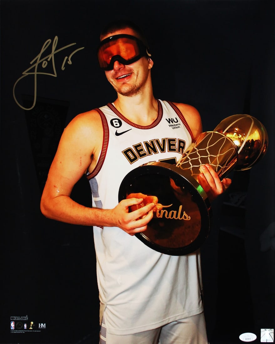 Nikola Jokic Gold Signature 16x20 Vertical Denver Nuggets Photo JSA Authenticated (1 of 1)