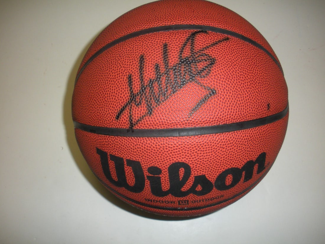 Dikembe Mutombo Signed NBA Basketball With COA Denver Nuggets Atlanta Hawks: Dikembe Mutombo Signed NBA Basketball With COA Denver Nuggets Atlanta Hawks This pre-owned basketball is signed by Dikembe Mutombo and comes with a certificate of authenticity. It is an original, auth