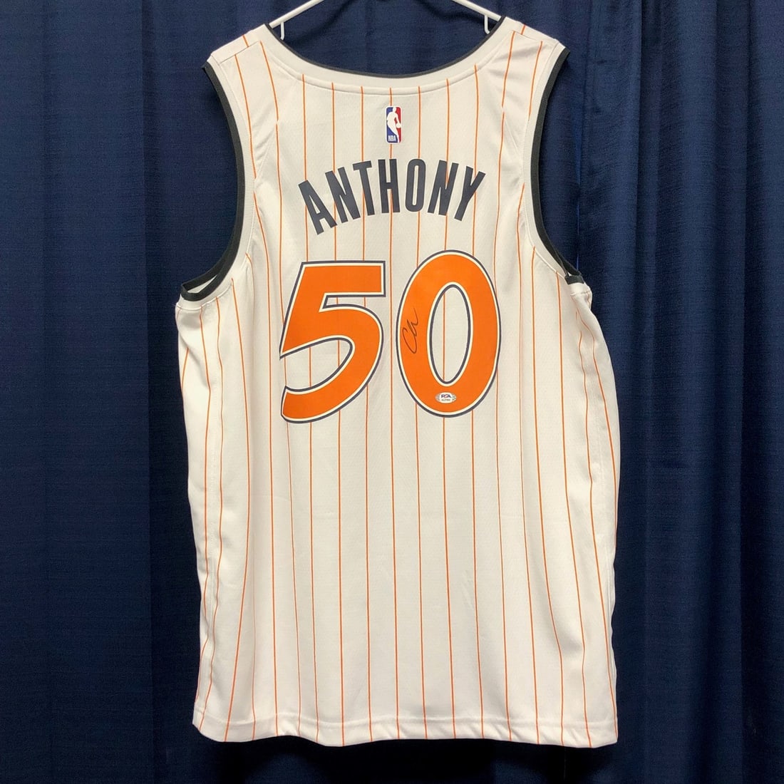 Cole Anthony Autographed Jersey PSA/DNA Orlando Magic Original: Cole Anthony Autographed Jersey PSA/DNA Orlando Magic Original Showcase your support for the Orlando Magic with this authentic, pre-owned jersey signed by Cole Anthony. This stitched jersey is a must-