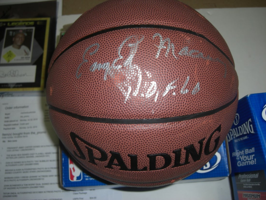 Ed Macauley Signed NBA Ball JSA COA Celtics Hawks HOF: Ed Macauley Signed NBA Ball JSA COA Celtics Hawks HOF This collectible basketball is signed by Ed Macauley, a Hall of Fame player who played for the Boston Celtics and the Hawks. The ball is an origin