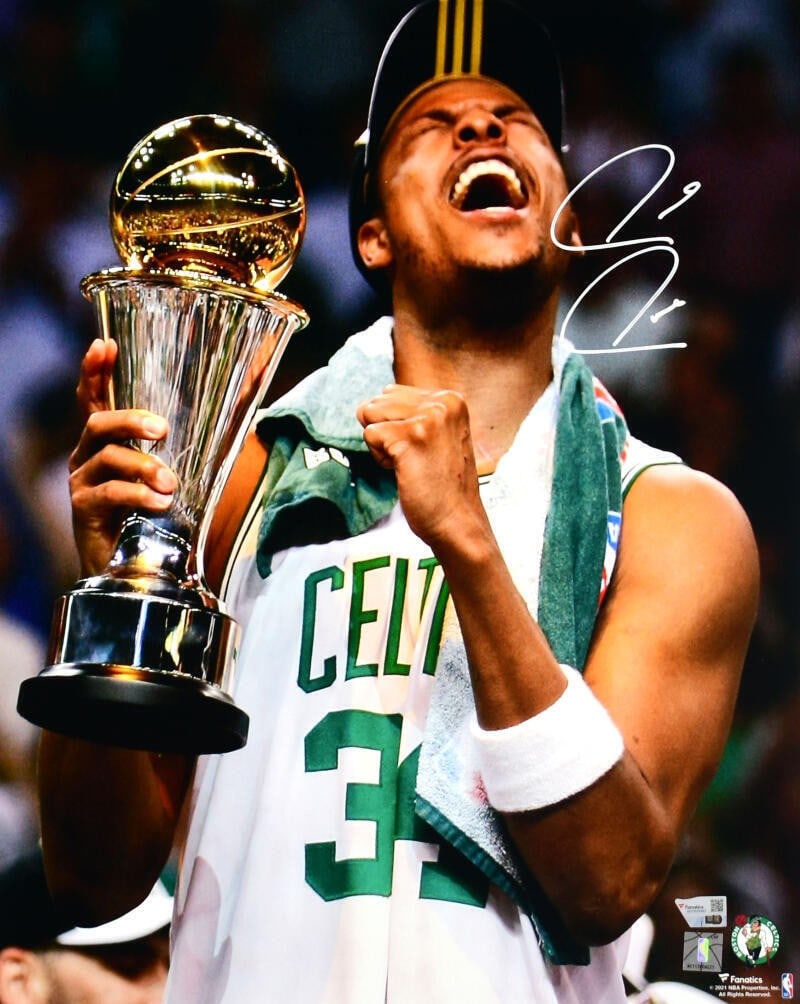 Autographed Paul Pierce Boston Celtics 16x20 Trophy Photo Fanatics Authentic: Autographed Paul Pierce Boston Celtics 16x20 Trophy Photo Fanatics Authentic This is an original 16x20 close-up photo featuring Paul Pierce, autographed and authenticated by Fanatics Authentic. The ph