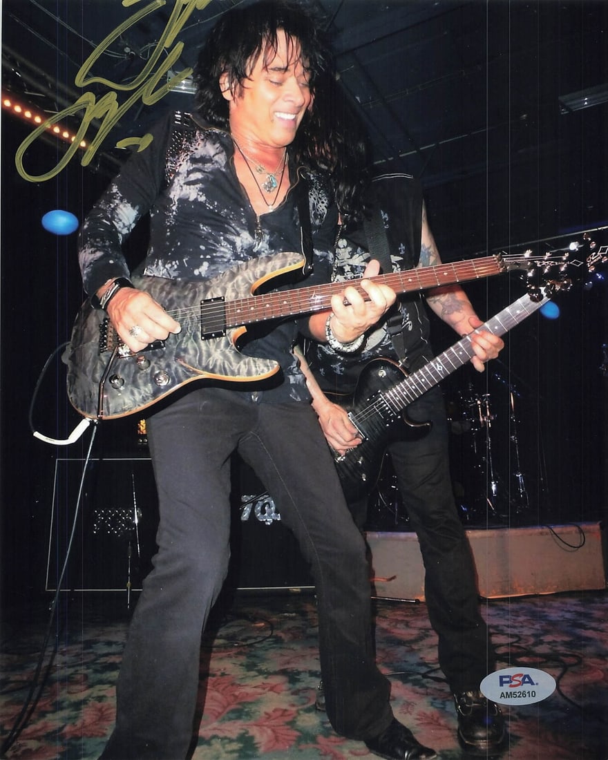 Steve Lynch Autographed 8x10 Basketball Photo PSA/DNA Certified: Steve Lynch Autographed 8x10 Basketball Photo PSA/DNA Certified This is an original 8x10 photograph signed by Steve Lynch, a notable figure in basketball. The signature has been authenticated by PSA/D