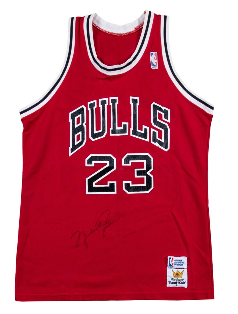 Michael Jordan Signed 1980s Sand Knit Bulls Jersey Beckett COA: Michael Jordan Signed 1980s Sand Knit Bulls Jersey Beckett COA This is an original 1980's Sand Knit Chicago Bulls jersey, signed by the legendary Michael Jordan during his rookie era. The jersey comes