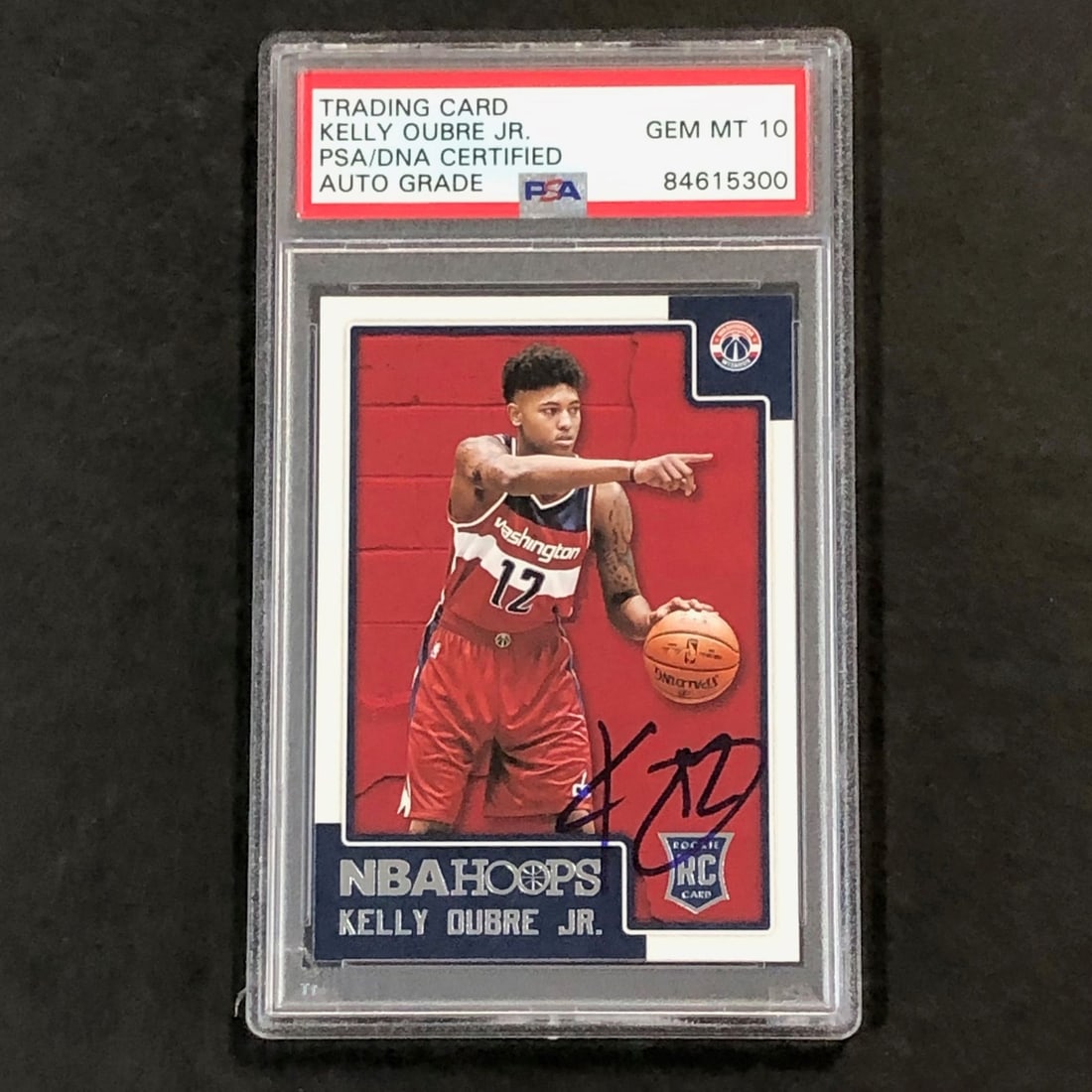 2015 NBA Hoops #283 Kelly Oubre Jr. Autographed Card PSA Slabbed RC: 2015 NBA Hoops #283 Kelly Oubre Jr. Autographed Card PSA Slabbed RC This is an original 2015 NBA Hoops #283 trading card featuring the autograph of Kelly Oubre Jr., a notable player for the Washington