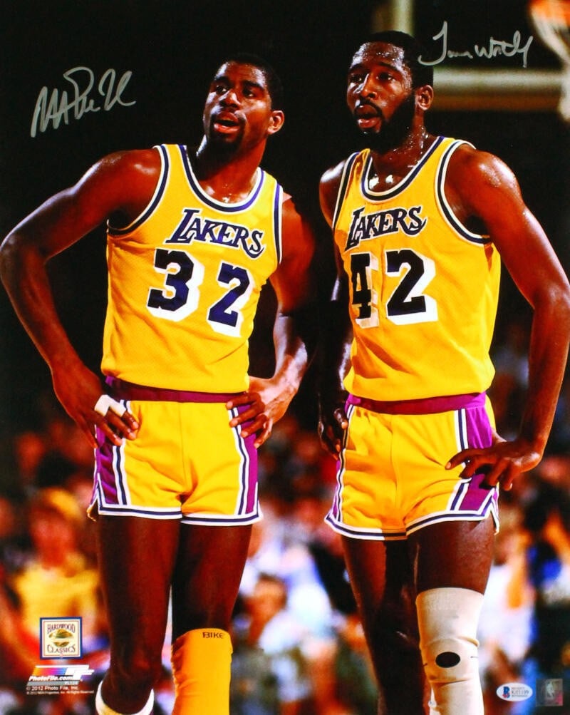 Lakers 16x20 Photo Signed by Magic Johnson and James Worthy Beckett: Lakers 16x20 Photo Signed by Magic Johnson and James Worthy Beckett This 16x20 photo features autographs from Magic Johnson and James Worthy, two legendary players from the Los Angeles Lakers. The sig