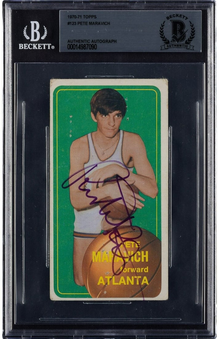 1970 Topps Pete Maravich Signed Rookie Card #123 BGS Certified RARE: 1970 Topps Pete Maravich Signed Rookie Card #123 BGS Certified RARE This is a rare 1970 Topps Pete Maravich signed rookie trading card, designated as card #123. The card features a vibrant image of th