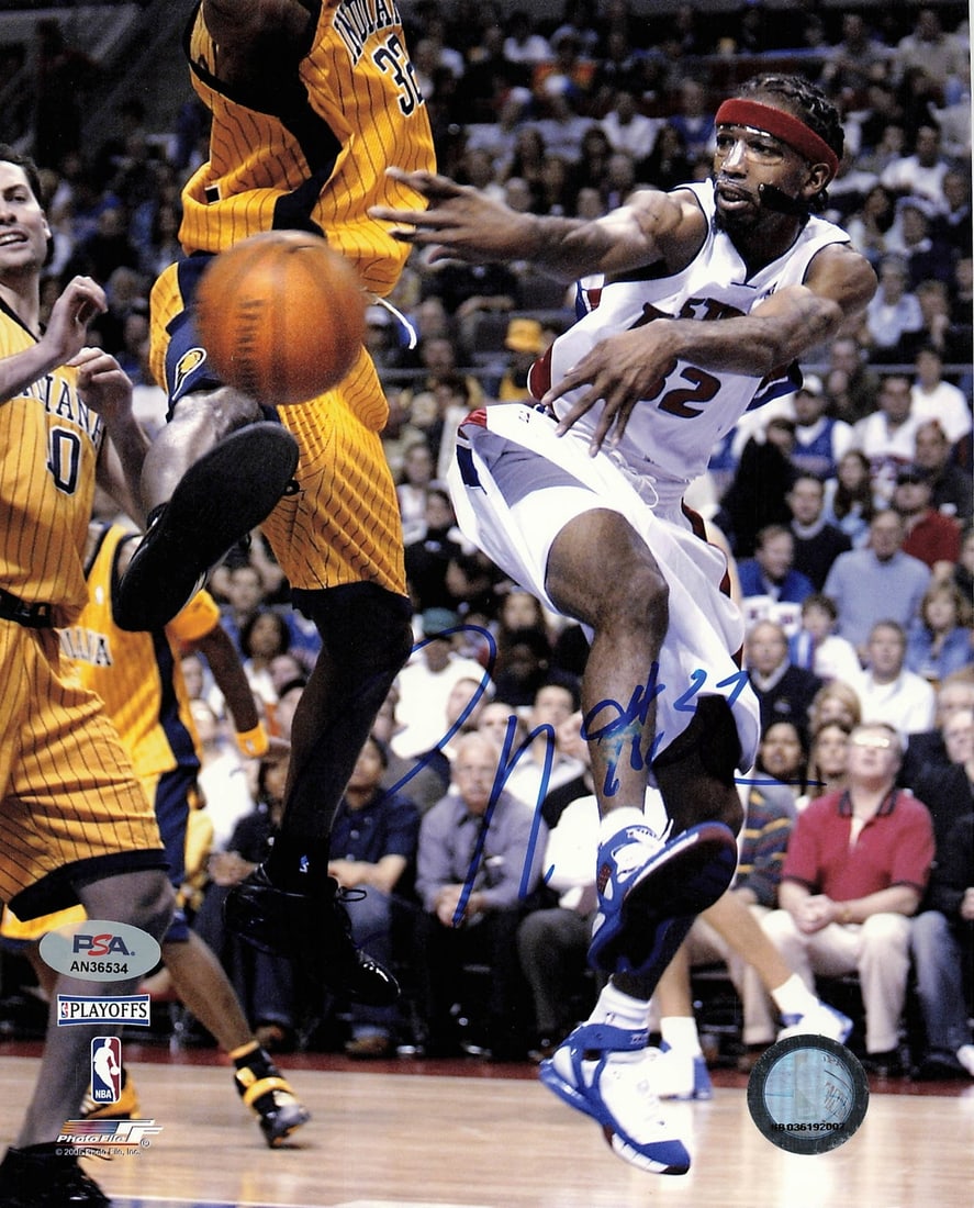 Richard Hamilton Autographed 8x10 Photo PSA/DNA Detroit Pistons: Richard Hamilton Autographed 8x10 Photo PSA/DNA Detroit Pistons This is an original 8x10 photograph of Richard Hamilton, a prominent player for the Detroit Pistons, beautifully signed by him. The auth