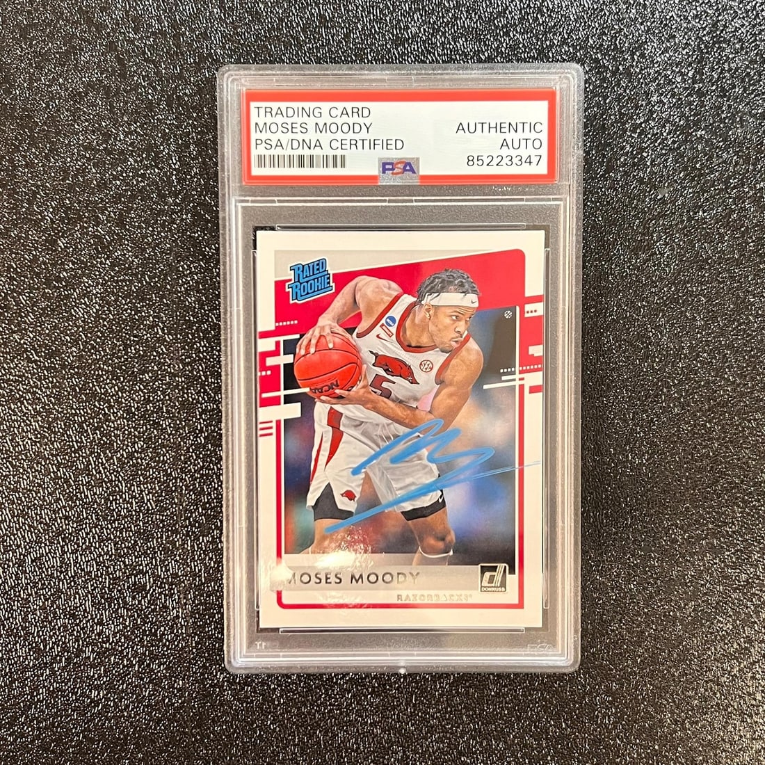 2021-22 Panini Chronicles Moses Moody Signed Card PSA/DNA Authentication: 2021-22 Panini Chronicles Moses Moody Signed Card PSA/DNA Authentication This is a 2021-22 Panini Chronicles Donruss Draft Picks #36 card featuring a bold autograph by Moses Moody. The signature has b