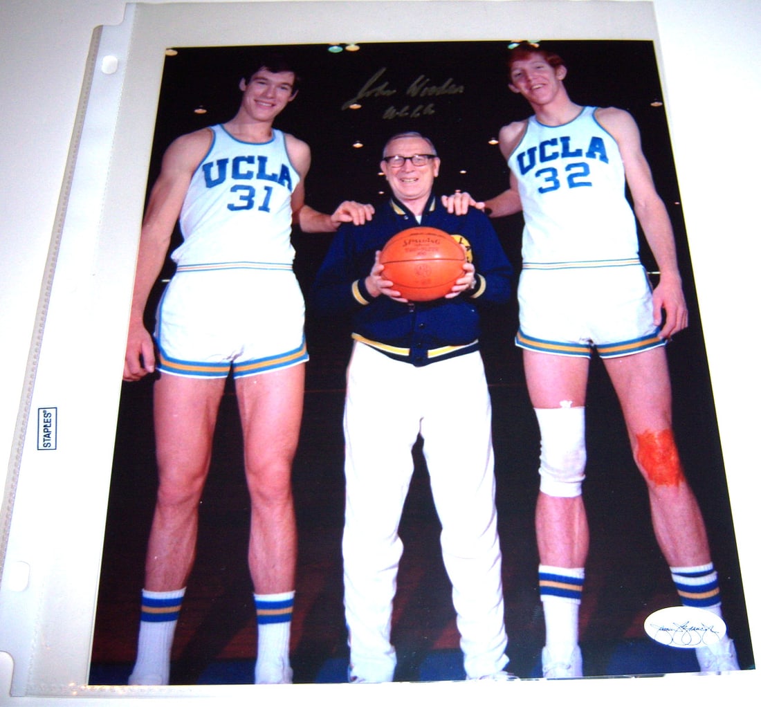 Signed 8x10 Photo John Wooden UCLA Coach JSA Authenticated (1 of 1)