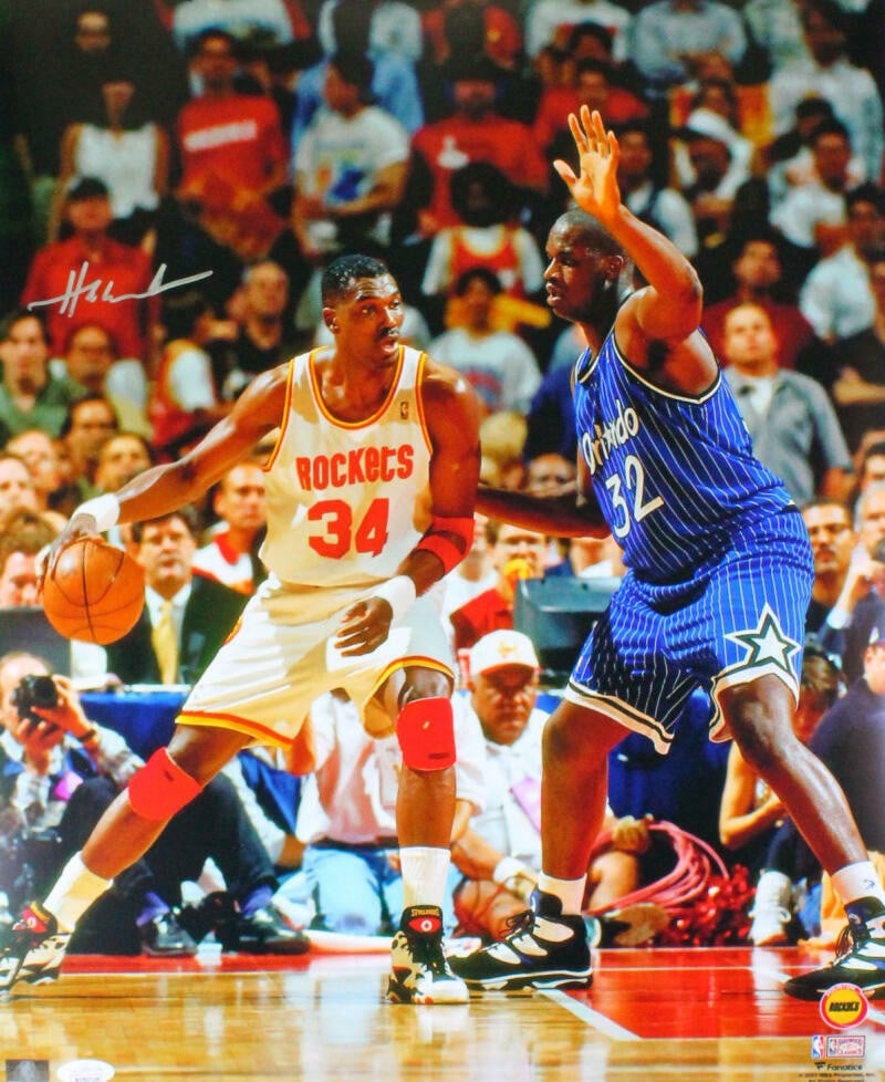 Hakeem Olajuwon signed Houston Rockets 16x20 post up photo JSA silver (1 of 6)