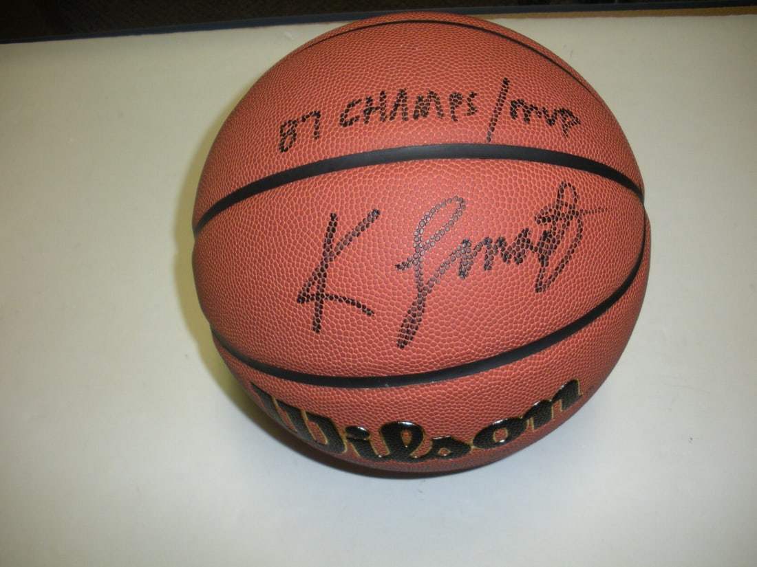Autographed Basketball by Keith Smart 1987 Indiana Hoosiers MVP with COA (1 of 1)