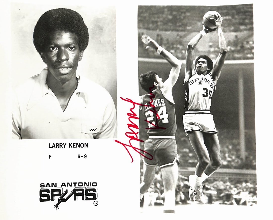 Larry Kenon Spurs Signed 1970s Team Issued 8x10 Photo (1 of 1)