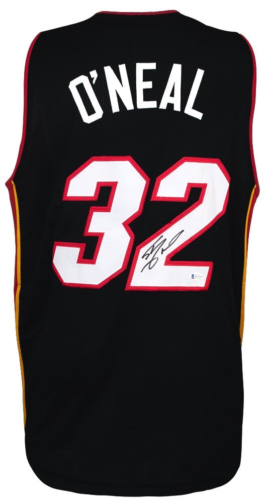 Shaquille O'Neal Signed Miami Heat Black Jersey Beckett COA: Shaquille O'Neal Signed Miami Heat Black Jersey Beckett COA Showcasing the legacy of a basketball icon, this Shaquille O'Neal signed black custom basketball jersey is a must-have for any Miami Heat fa