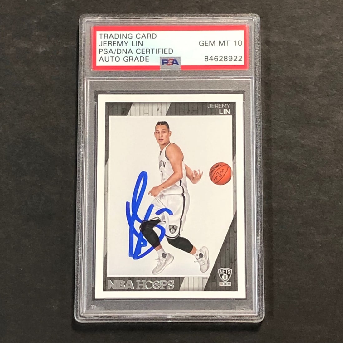Jeremy Lin PSA authenticated autograph card 2016-17 NBA Hoops #50 Nets: Jeremy Lin PSA authenticated autograph card 2016-17 NBA Hoops #50 Nets This is a 2016-17 NBA Hoops #50 trading card featuring Jeremy Lin of the New Jersey Nets. The card is hand-signed by Jeremy Lin a