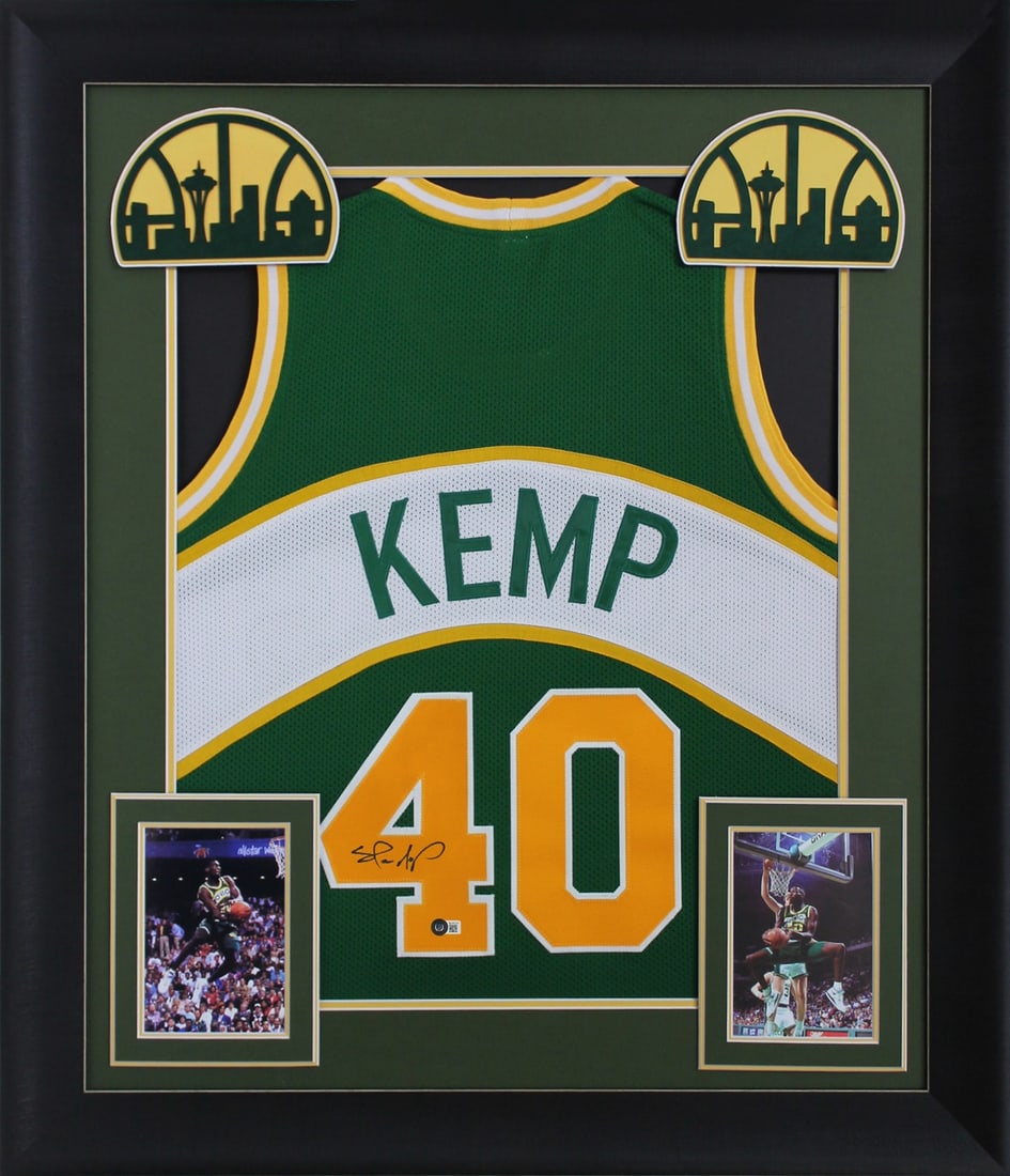 Framed Shawn Kemp Signed Green Jersey With BAS Authentication Seattle Supersonics (1 of 1)