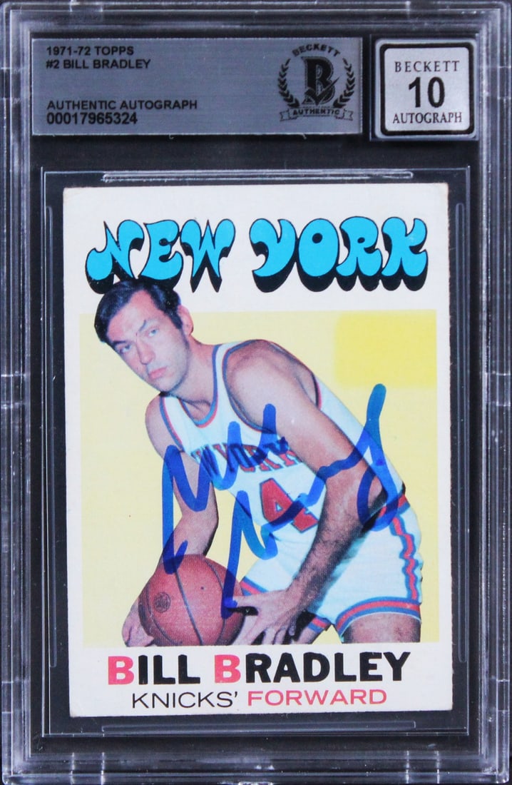 Bill Bradley Signed 1971 Topps #2 Gem Mint 10 New York Knicks Beckett Authenticated: Bill Bradley Signed 1971 Topps #2 Gem Mint 10 New York Knicks Beckett Authenticated This is a 1971 Topps #2 Card personally signed by Bill Bradley of the New York Knicks, graded Gem Mint 10 by Beckett
