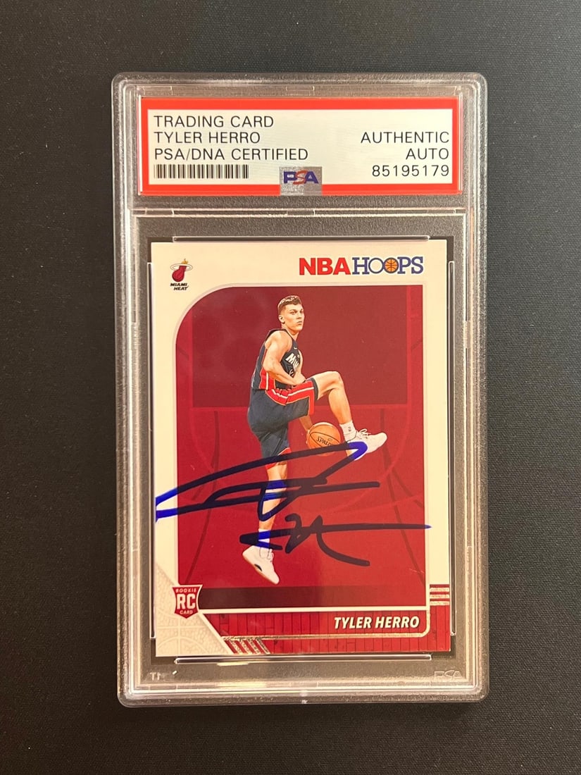 2019-20 Panini Hoops #210 Tyler Herro Signed Card PSA/DNA Certified Heat (1 of 2)