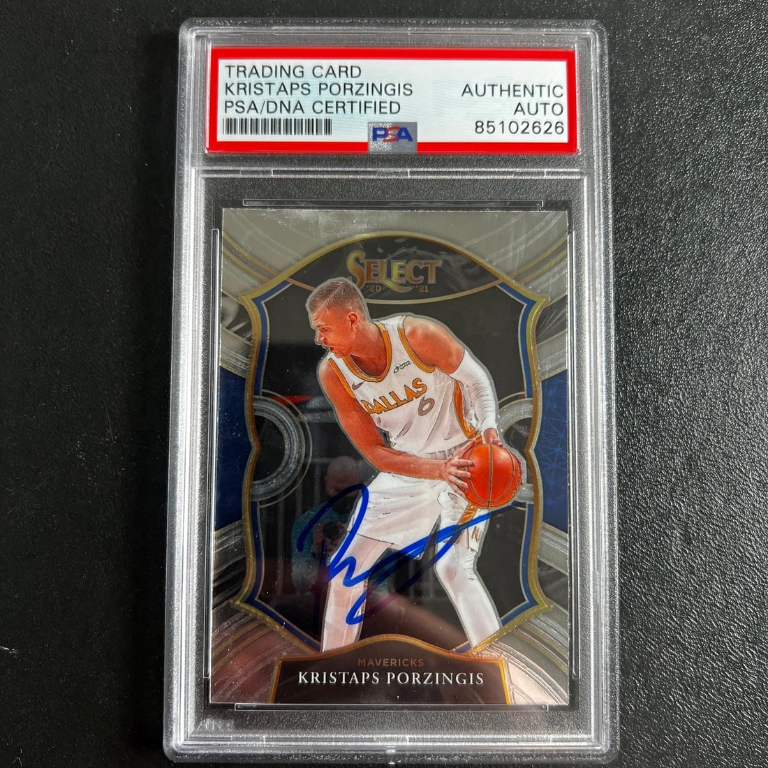 2020-21 Panini Select Kristaps Porzingis Signed Card PSA/DNA Authenticated: 2020-21 Panini Select Kristaps Porzingis Signed Card PSA/DNA Authenticated This 2020-21 Panini Select #42 card features the signature of Kristaps Porzingis, a standout player for the New York Knicks. 