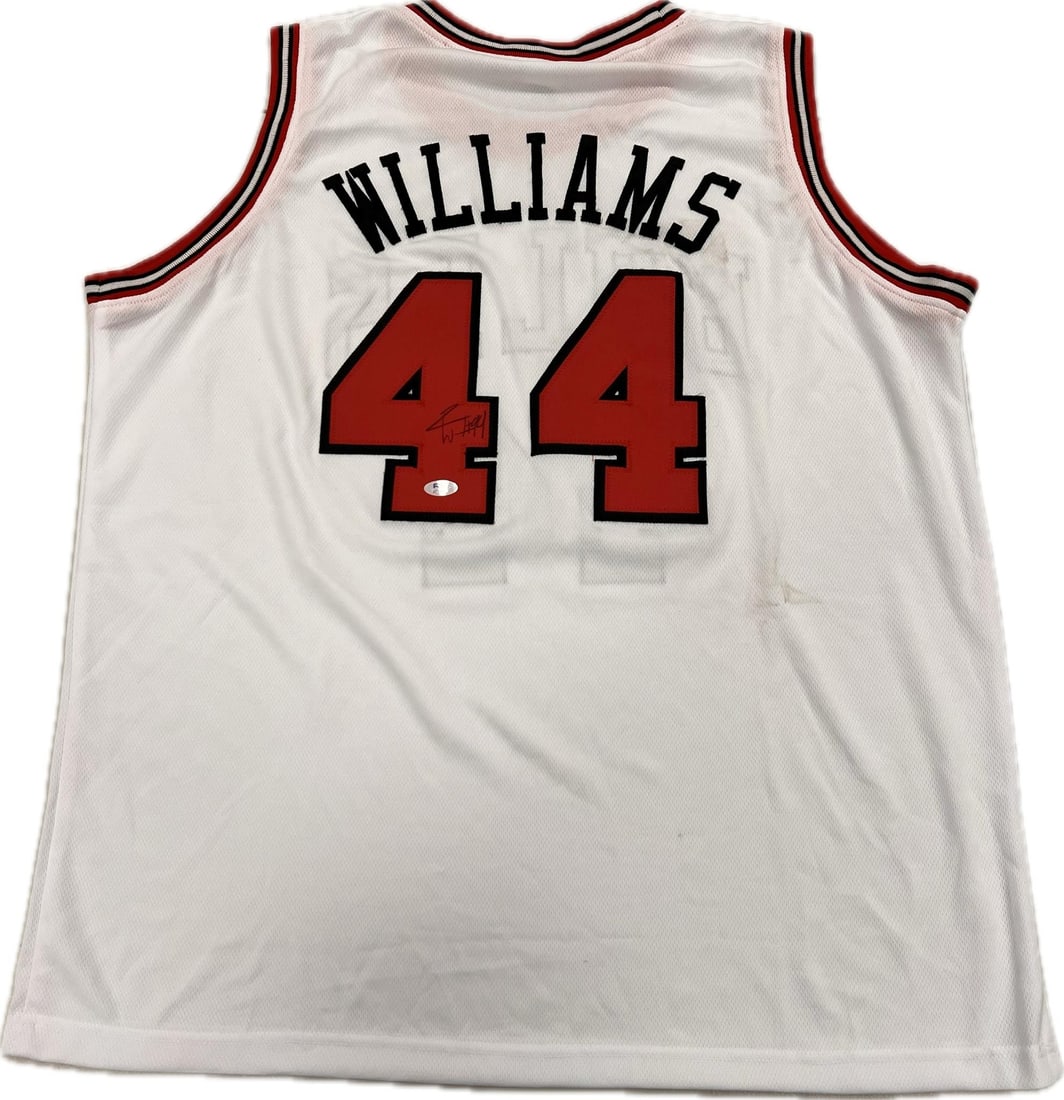 Chicago Bulls Patrick Williams PSA DNA signed basketball jersey: Chicago Bulls Patrick Williams PSA DNA signed basketball jersey This is a stitched Chicago Bulls jersey autographed by Patrick Williams. The autograph has been authenticated by PSA/DNA, ensuring its a