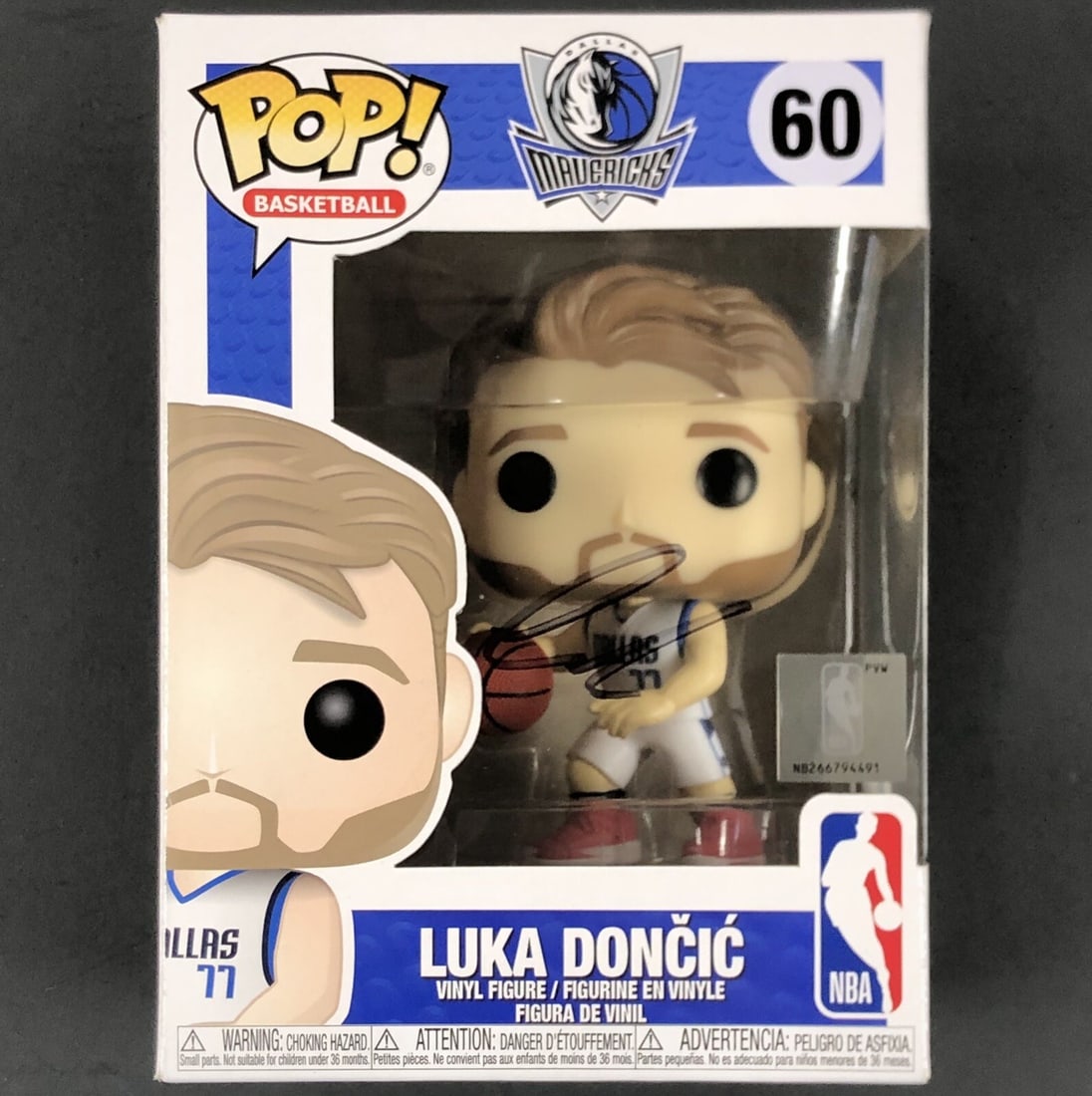 Signed Luka Doncic Funko POP Figure Dallas Mavericks Beckett COA LOA Proof (1 of 7)