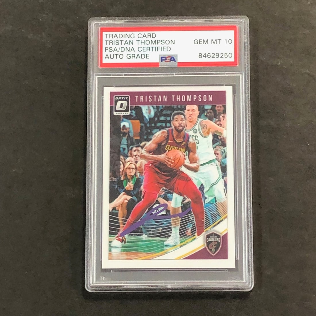 2018-19 Donruss Optic #148 Tristan Thompson Signed Card PSA/DNA Certified (1 of 2)